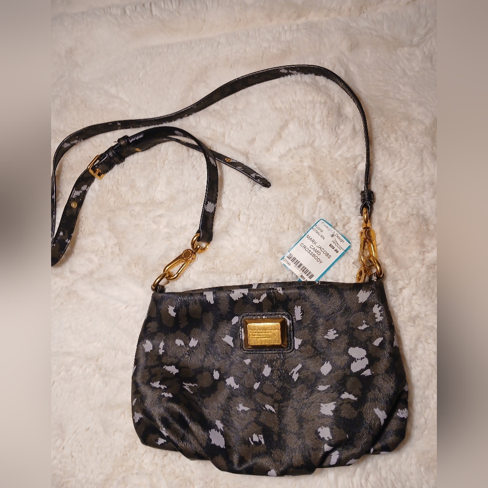 Marc By Marc Jacobs Patterned Crossbody Bag with Gold Accents - Picture 4 of 16